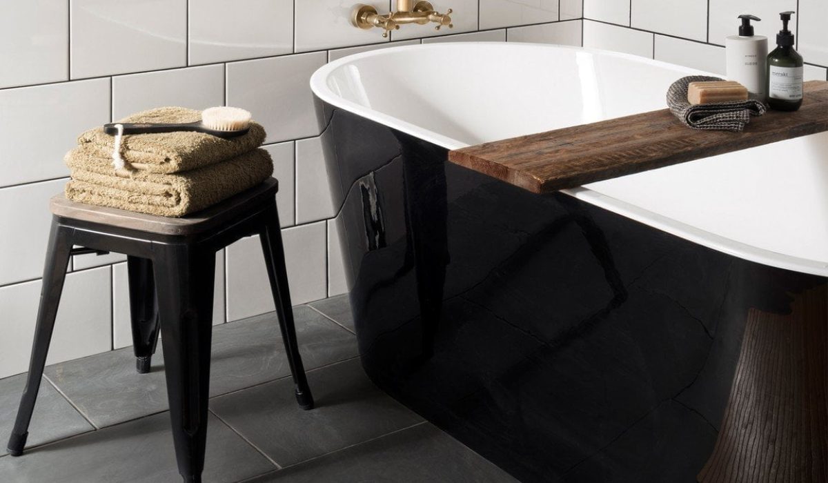 041031_honed_black_slate_60x30cm_tile_Bathroom_Floor_1